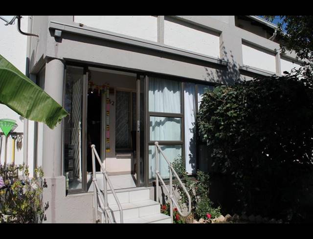 2 BEDROOM APARTMENT FOR SALE IN EDEN GLEN